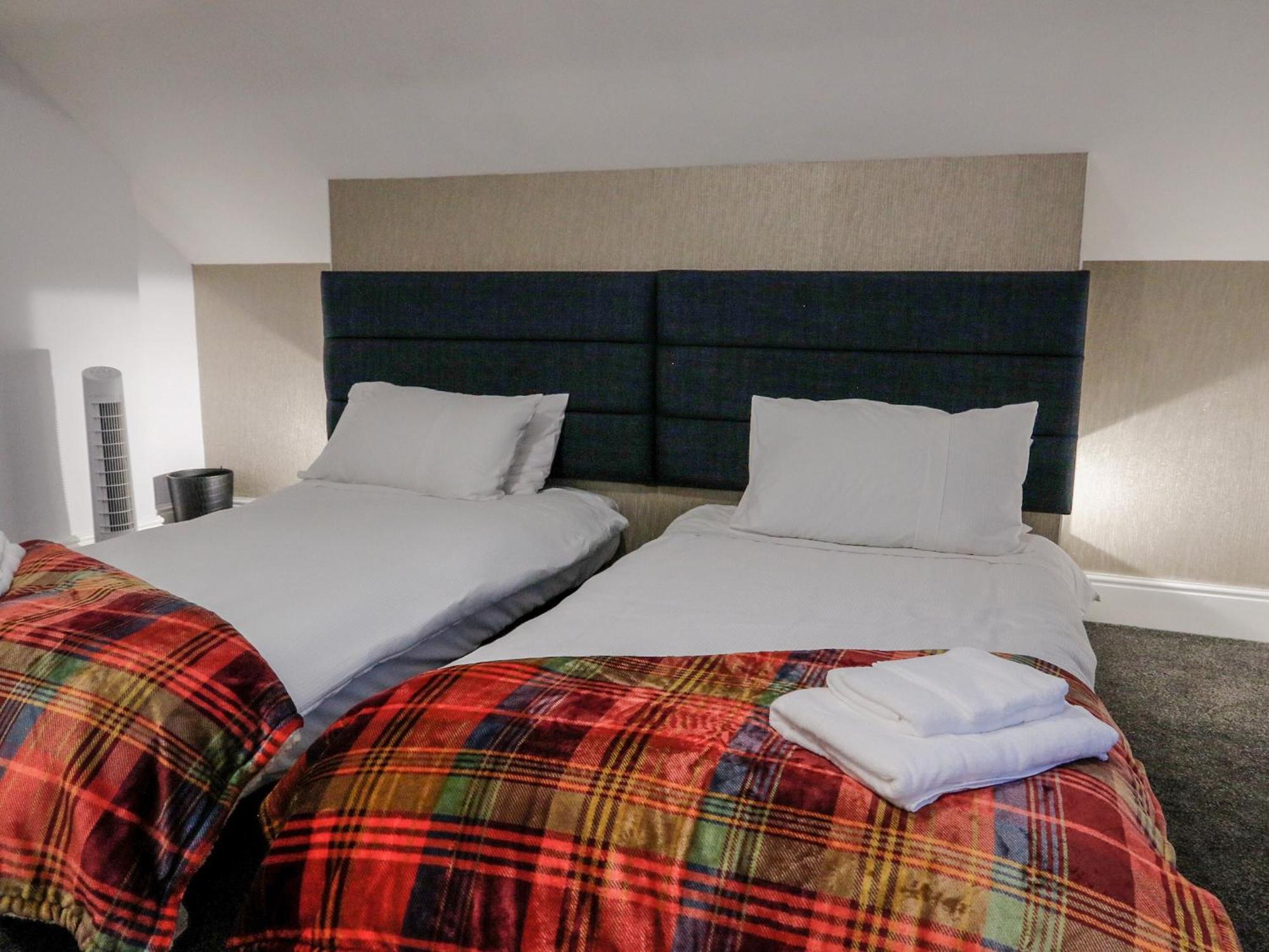 Amber Villa Tideswell Εξωτερικό φωτογραφία